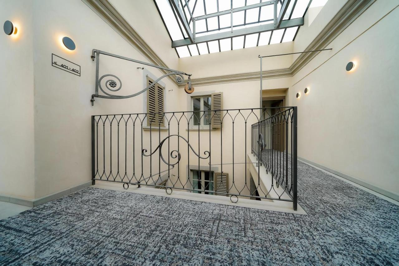 Bergamo Inn 21 エクステリア 写真 Interior of the hotel