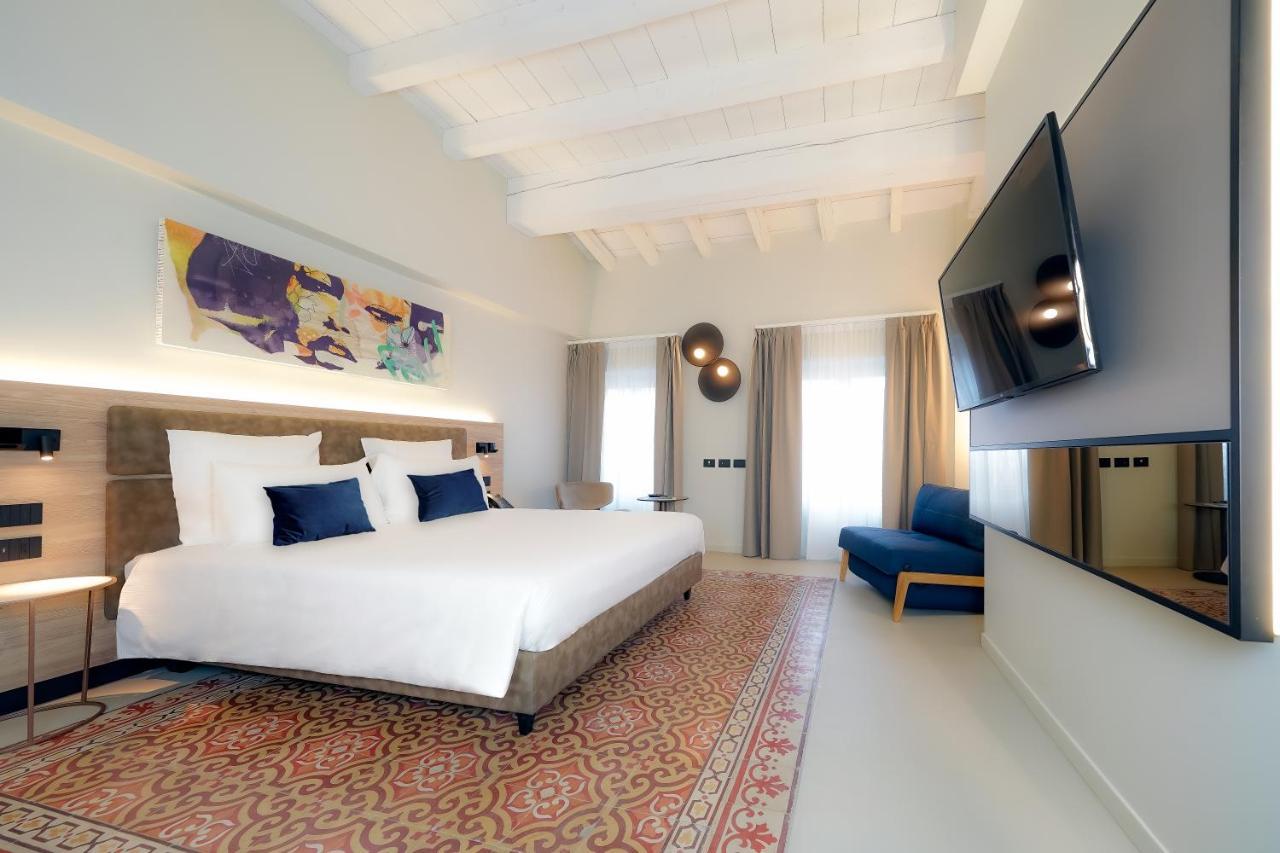 Bergamo Inn 21 エクステリア 写真 Deluxe Room